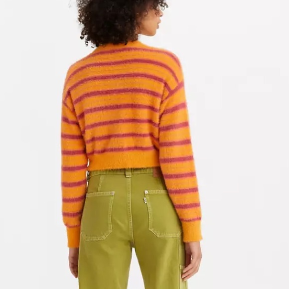 Levis fuzzy sweater (Multiple sizes) - Picture 7 of 12